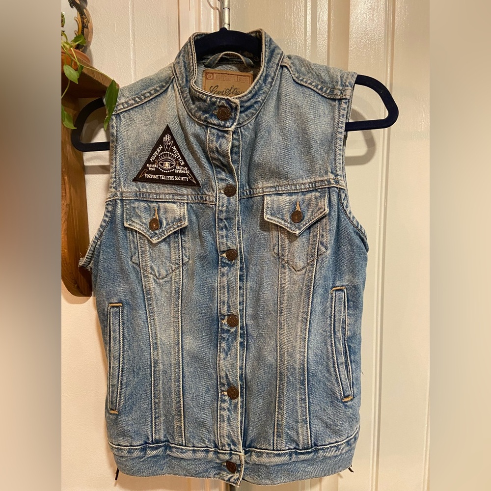 Women’s custom Levi’s denim vest